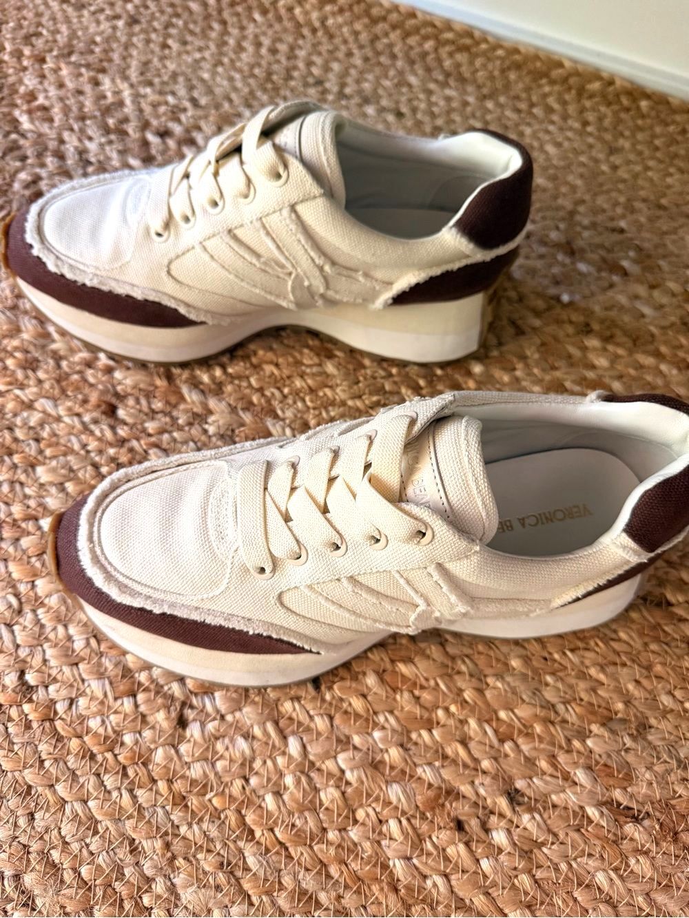 VERONICA BEARD Amazing Cream/Coffee Frayed-Trim Platform Sneakers Sz 8 NEW $330!